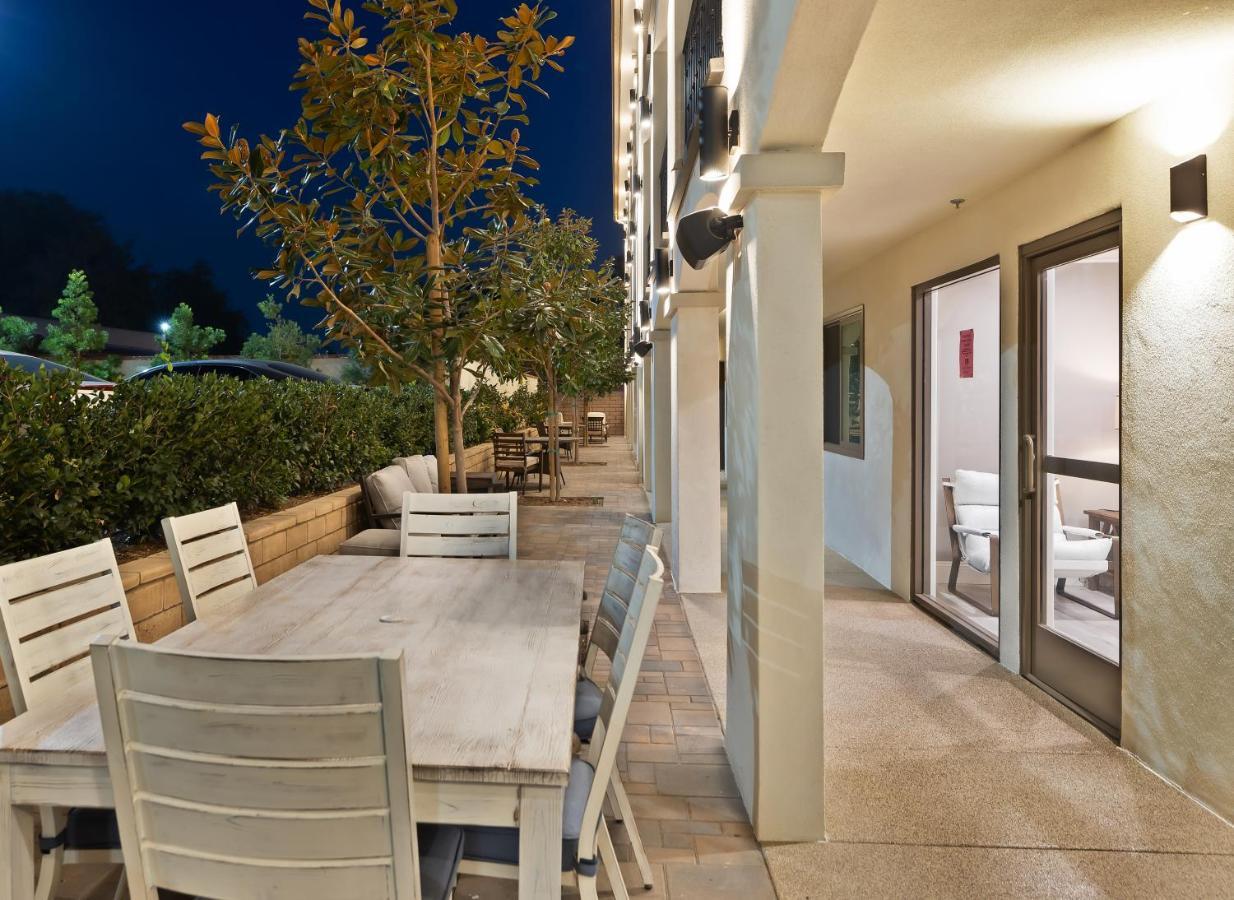 Hotel Huntington Duarte Εξωτερικό φωτογραφία